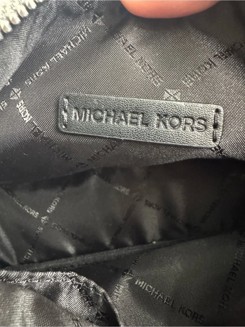 #338 Michael Kors Jet Set Signature Small Crossbody Bag